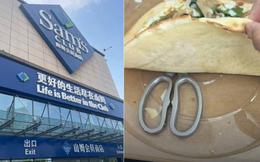 Từ quên răng giả đến sót cây kéo trong pizza: Siêu thị cao cấp Trung Quốc gặp khủng hoảng nặng