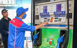 Giá xăng tăng gần 1.500 đồng/lít