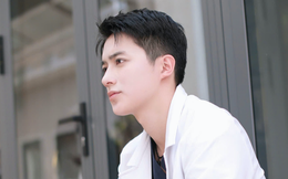 'Nam thần' Y Hà Nội gây sốt: IELTS 8.0, chọn ngành ung thư, từng muốn bỏ học