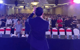 Công ty từng chuyên bán khóa học 'dạy làm giàu' chứng kiến doanh thu giảm 90%, đầu tư chứng khoán cũng đang thua lỗ