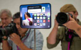 iPhone gập đang tạo ra một thị trường phụ kiện hoàn toàn mới