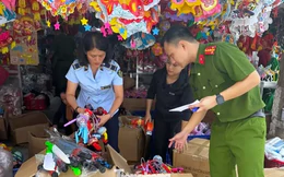 Tràn ngập đồ chơi Trung thu '3 không'