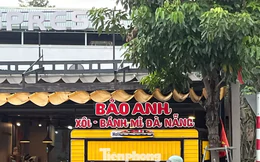 Hàng chục người nghi bị ngộ độc sau khi ăn bánh mì từ xe đẩy ở TPHCM