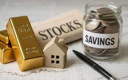 Có vàng rồi, nên mua thêm hay gửi tiết kiệm lãi suất 8-9%? Chuyên gia chỉ ra điểm mấu chốt
