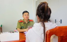 Công an mời người phụ nữ đăng ảnh sách giáo khoa có bài thơ sai sự thật "thịt chó mắm tôm" lên làm việc