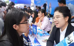 Bỏ cộng điểm chứng chỉ IELTS: Miếng bánh nghìn tỉ sẽ ra sao?