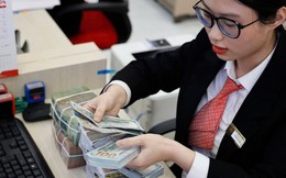 Giá USD tự do và ngân hàng liên tục giảm mạnh