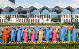 Ngắm thời trang của các nhà lãnh đạo dự APEC qua các năm