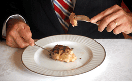 Cách dùng dao dĩa tinh tế cho các bữa ăn phong cách Âu Mỹ