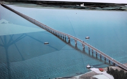 Cầu vượt biển dài nhất Việt Nam gặp khó