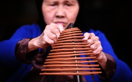 Nén nhang cổ truyền Việt Nam được làm ra như thế nào?