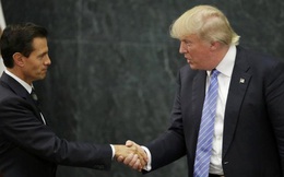 Gặp Tổng thống Mexico, Trump vẫn đòi xây tường ngăn biên giới