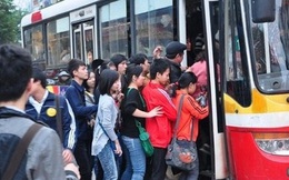 Mỗi ngày Hanoibus đang mất gần 160.000 lượt khách, phải chăng người dân thủ đô đã chán ngán xe buýt?