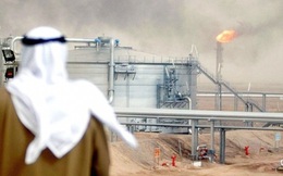 Ả rập Xê-út: 'Gã nhà giàu hư hỏng' bị nhấn chìm bởi dầu mỏ