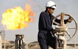 Giá dầu tiếp tục tăng mạnh, vượt xa 50 USD/thùng