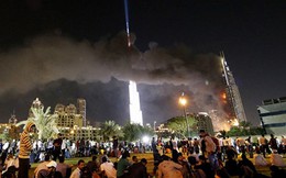Siêu khách sạn ở trung tâm Dubai chìm trong biển lửa đêm giao thừa