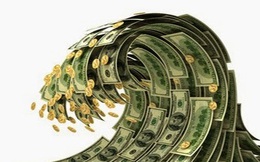 Tiền gửi ở nước ngoài của người Việt bất ngờ tăng vọt lên 7,3 tỷ USD