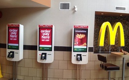 Đây là lời đáp trả của McDonald's khi chính phủ Mỹ tăng lương tối thiểu: Thay thế nhân viên bằng robot