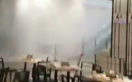 Nhiều đám khói lớn xuất hiện ở trung tâm thương mại AEON Mall Long Biên