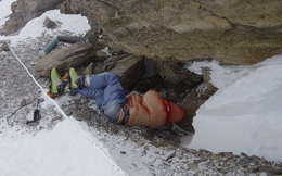 Vùng Tử thần trên đỉnh Everest, nơi sức khỏe con người trở thành vô nghĩa
