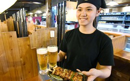 Chuyện sinh viên Việt Nam làm thêm trong các quán rượu bình dân trên đất Nhật