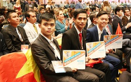 Tuyển Việt Nam giành giải Ba Microsoft Word 2013 toàn thế giới, cùng nhìn lại 3 ngày thi đấu căng thẳng tột độ nhưng đầy niềm vui