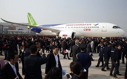 Tháng sau, máy bay chở khách ‘made in China’ đầu tiên, giá rẻ hơn Boeing, Airbus tới 30%, sẽ chính thức cất cánh