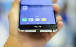 Hóa ra thiết kế Bphone 2017 lại giống hệt một chiếc smartphone Việt khác giá 4 triệu, nhìn hình ảnh này là rõ