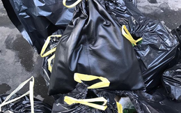 “Túi đựng rác” thời trang bằng da giá gần 10 triệu đồng đang “đắt như tôm tươi”
