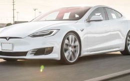 Xe ô tô chạy điện của Tesla vừa lập kỷ lục mới, tăng tốc từ 0 tới 100 km/h trong vòng 2,28 giây