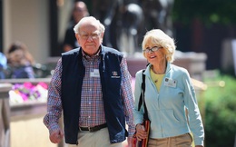 Tỷ phú Warren Buffett và mối nhân duyên kỳ lạ với 2 cuộc hôn nhân