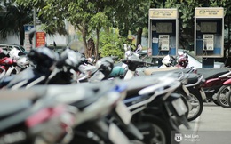 Những bốt điện thoại cuối cùng ở Hà Nội và ký ức một thời mong lắm một cuộc gọi từ trên phố