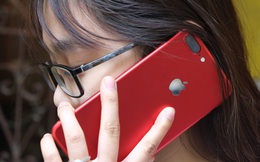 Mở hộp và trên tay iPhone 7 Plus đỏ đầu tiên tại Việt Nam, giá từ 25 triệu đồng