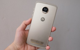 Moto Z2 Play: Chiếc smartphone biết biến hình