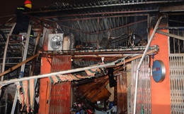 Toàn bộ hàng hóa bị thiêu rụi, tan hoang sau vụ cháy lớn tại siêu thị ở Hà Nội