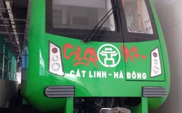 Dư luận xôn xao khi tàu Cát Linh - Hà Đông chưa đi vào hoạt động đã bị vẽ chi chít bằng sơn