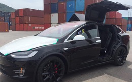 Tesla Model X P100D đầu tiên cập bến Việt Nam