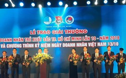 17 doanh nhân được vinh danh trong lễ trao giải thưởng “Doanh nhân trẻ xuất sắc Tp.HCM lần 10 năm 2018”