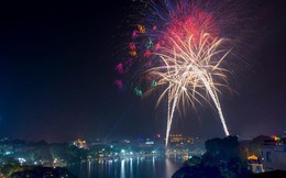 Giá đặt chỗ xem pháo hoa đêm Giao thừa ở Hồ Gươm tăng cao kỷ lục