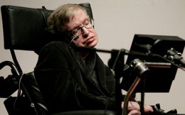 22 sự thật thú vị về cuộc đời của Stephen Hawking - Là học sinh trung bình, gia đình trí thức nhưng khá... lập dị