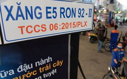 Vì sao có 7 nhà máy sản xuất nhưng chỉ một công ty quyết định số lượng xăng E5 ở Việt Nam?