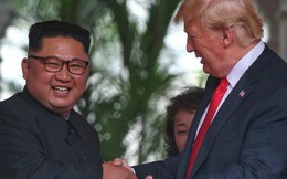 Chùm ảnh: Sự tương tác thú vị giữa Tổng thống Trump và lãnh đạo Triều Tiên Kim Jong-un