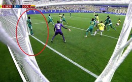 World Cup 2018: Cầu thủ gây bão với dáng đứng "không màng thế sự", mặc kệ đội bạn ghi bàn