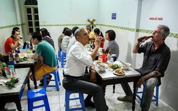 Đầu bếp nổi tiếng Anthony Bourdain -  người ăn bún chả cùng ông Obama ở Việt Nam qua đời ở tuổi 61