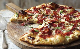 Được một hoàng hậu khen ngợi, chiếc bánh pizza bỗng "đổi đời" từ món ăn của người nghèo thành biểu tượng ẩm thực Ý
