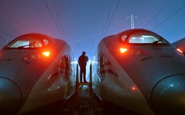 Hệ thống tàu cao tốc của Trung Quốc: Tốc độ càng cao nợ càng nhiều?