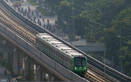Clip: Hành trình 15 phút đoàn tàu đường sắt trên cao lao vun vút từ ga Cát Linh tới Yên Nghĩa