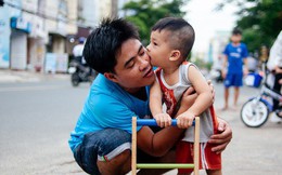 Câu chuyện về người con đặc biệt của vợ chồng thạc sỹ bán chè Sài Gòn: "Sự nghiệp có thể làm lại, nhưng con cái thì bố mẹ không có cơ hội thứ 2"