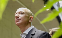 Rất ít khi làm từ thiện nhưng Jeff Bezos vừa tuyên bố lập quỹ trị giá 2 tỷ USD giúp đỡ các gia đình vô gia cư