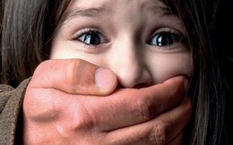 Mỹ: Bé gái may mắn thoát khỏi tay kẻ bắt cóc vì yêu cầu hắn đọc mật mã gia đình